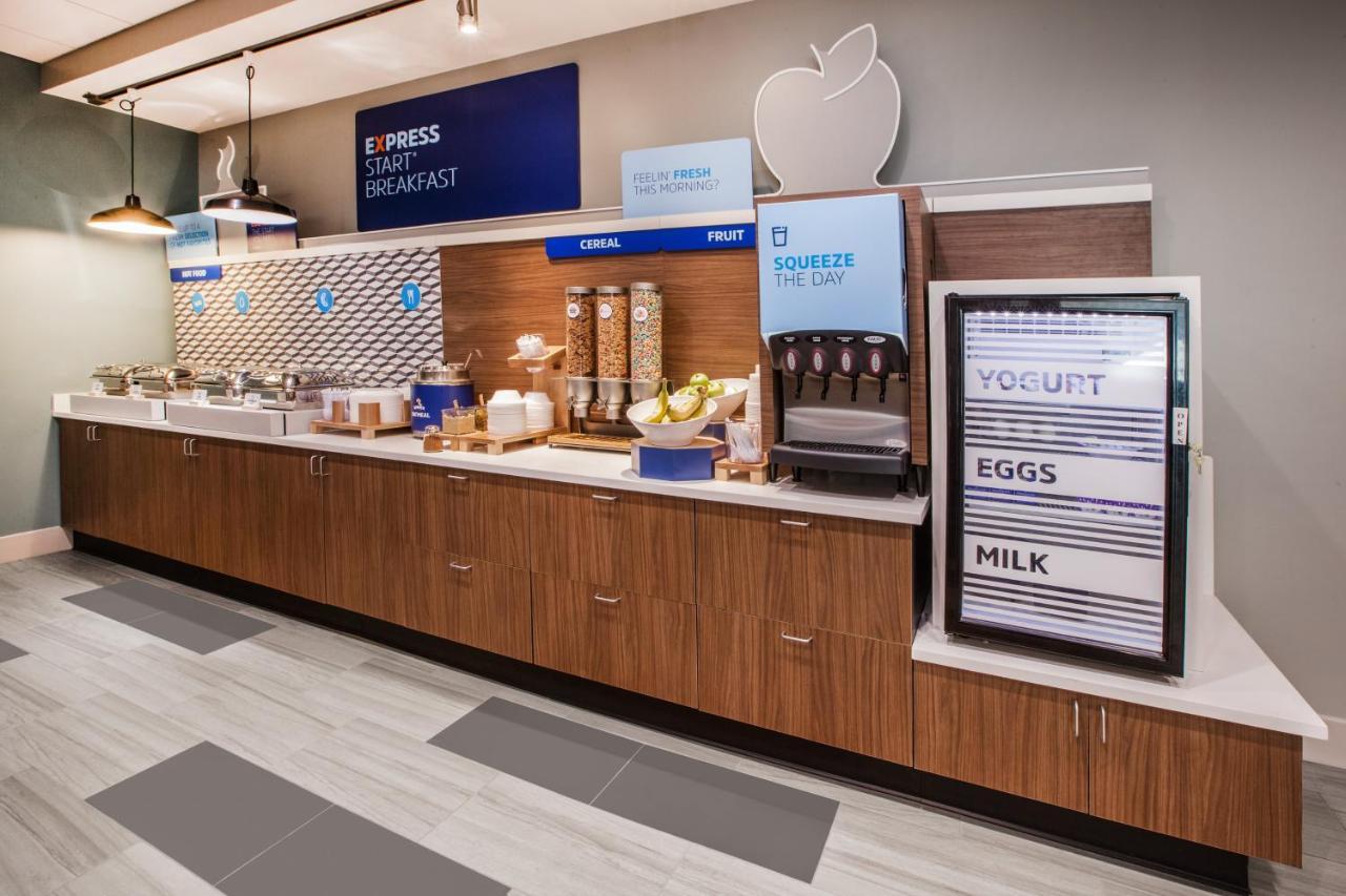 Hotel Express & - By Ihg Miramar